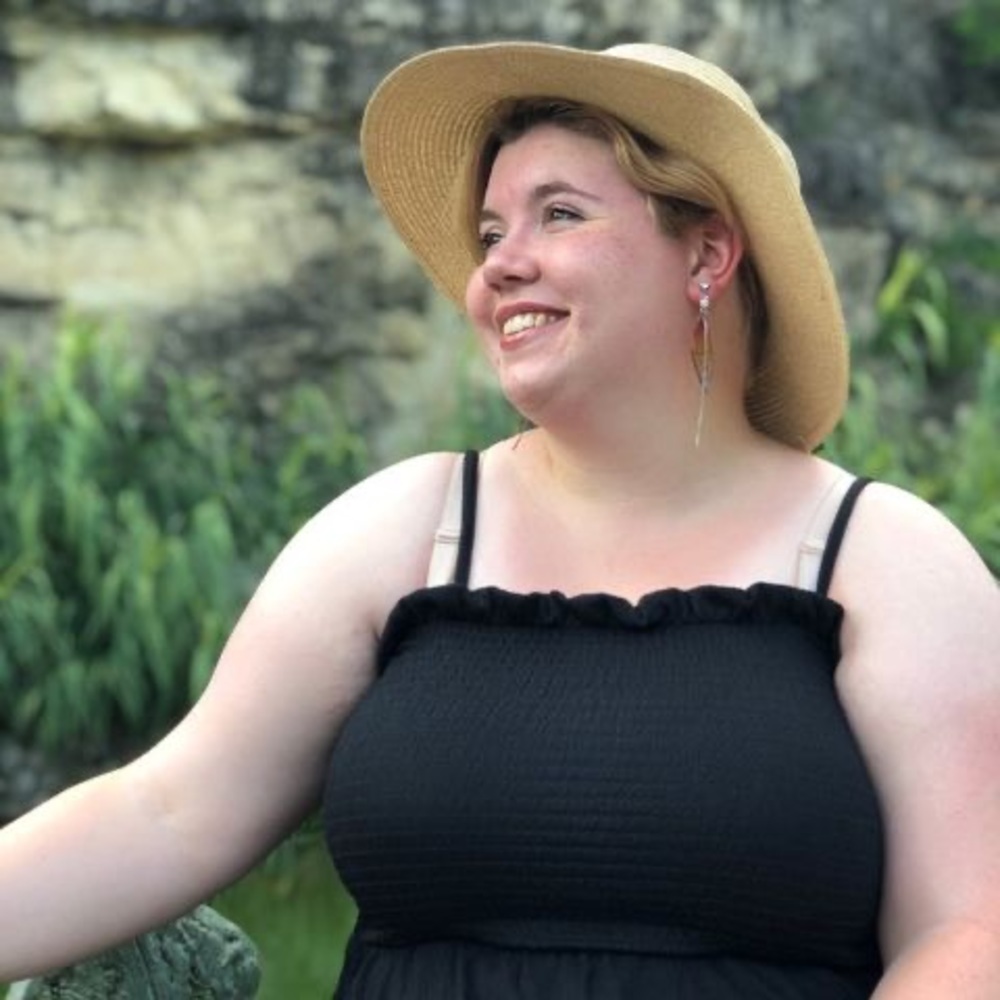 Meet your Posher, Elleanna